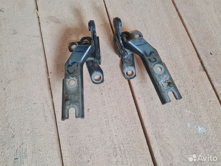 Петля капота citroen c5 1 цена за пару