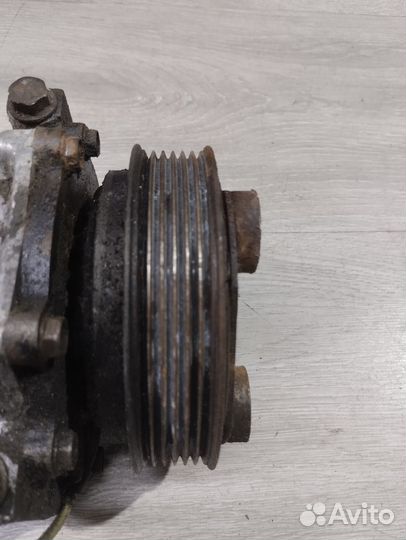 Компрессор кондиционера Renault Laguna 1