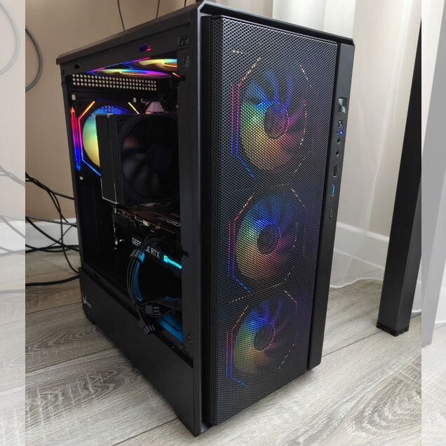 7800x3d, rtx 3080, 32 gb, SSD 512 gb