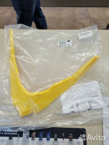 Основа ветрового стекла Ski-Doo XM 860200957