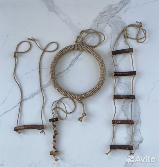 Игрушки для попугаев птиц и котов