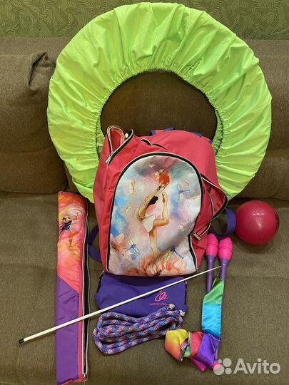 Рюкзак и предметы для художественной гимнастики