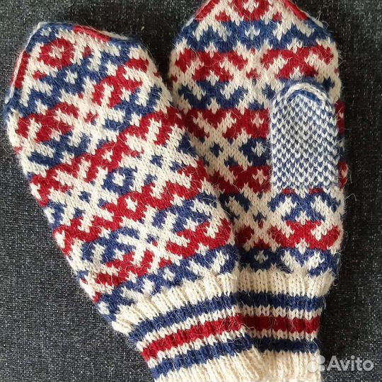 Варежки вязаные ручной работы