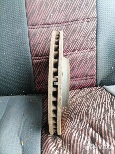 Тормозные диски. Тойота венза