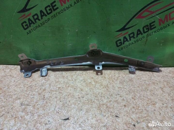 Крепления ручек потолка пер Nissan Almera Classic