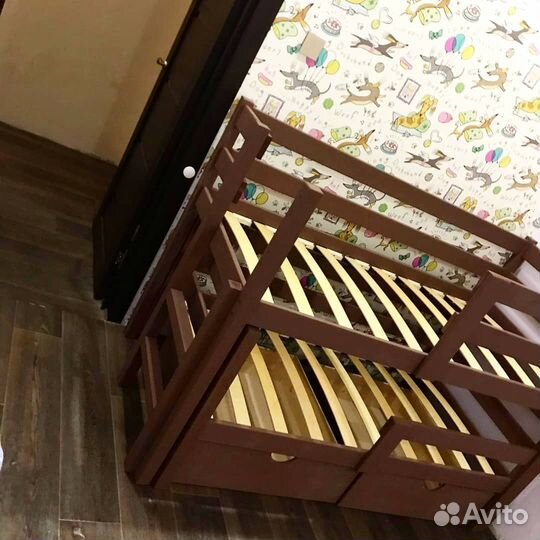 Двухъярусная кровать выдвижная