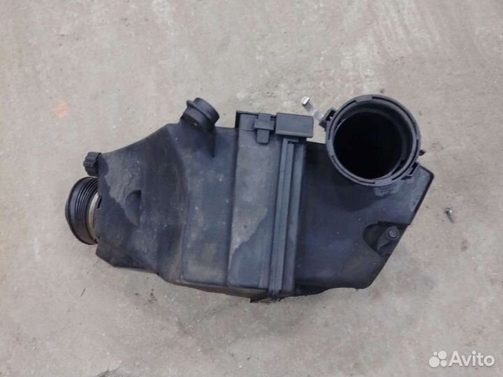 Корпус воздушного фильтра BMW 5 E39