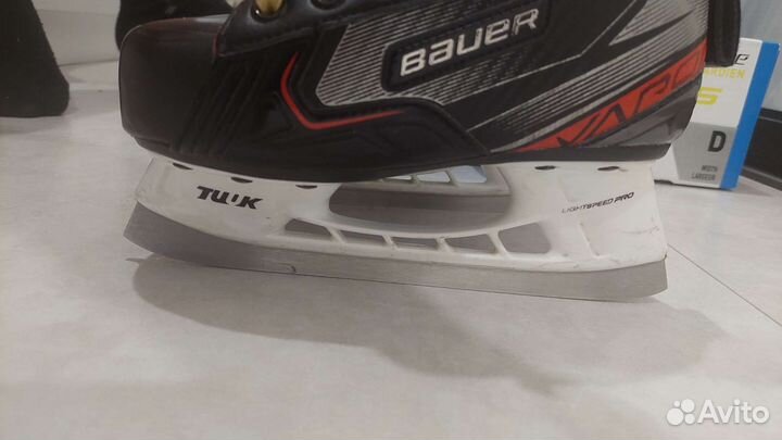 Вратарские коньки bauer