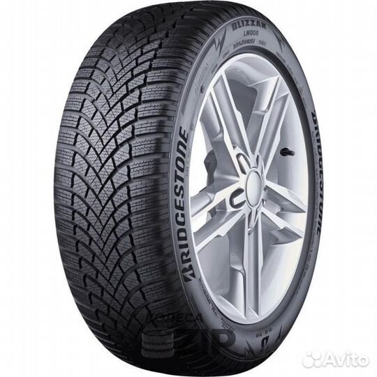 Bridgestone Blizzak LM-005 215/45 R18 93V