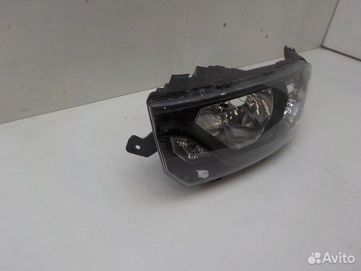 Фара левая LADA Granta 2018