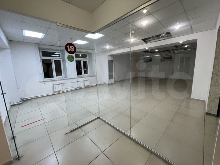 Торговая площадь, 65 м²