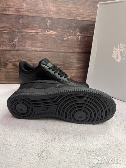 Мужские кроссовки Nike Air Force 1 Black