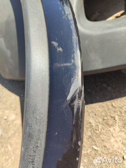 Накладка арки крыла передняя правая Volvo XC90