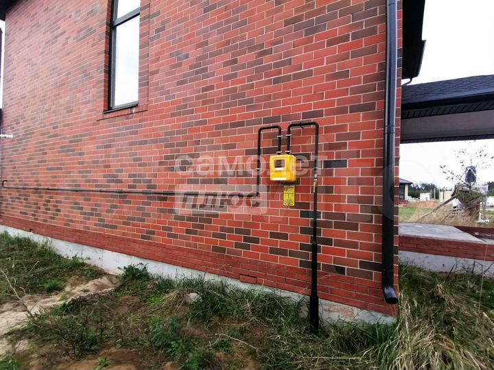 Коттедж 198 м² на участке 6 сот.