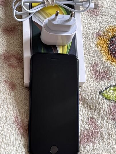iPhone SE (2020), 64 ГБ
