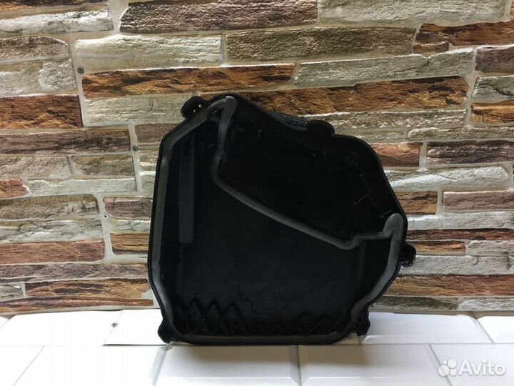 Крышка корпуса с фильтром BMW 640 F06 / F12 / F13