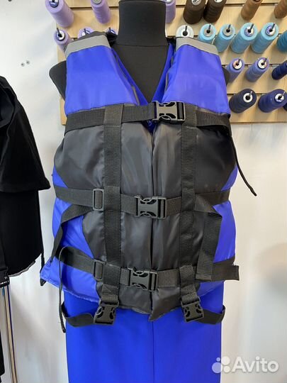 Спасательный жилет взрослый