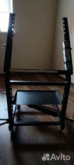 Рэковая стойка