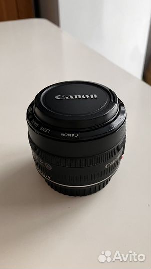 Canon ef 35mm F 2.0