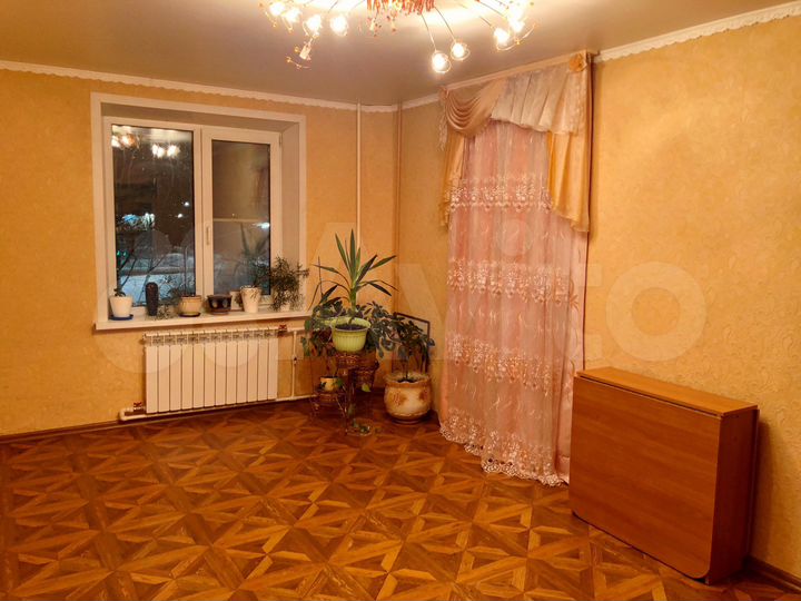 3-к. квартира, 93 м², 4/10 эт.
