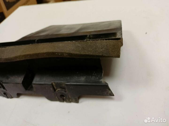 Воздуховод радиатора передний левый KIA Cerato 4