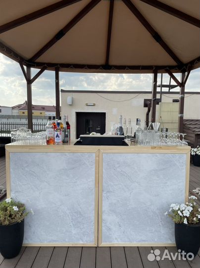 Выездной бар, барменшоу, пирамида шампанского