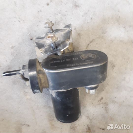 Насос вакуумный(моторчик) круиза Ауди А6С5