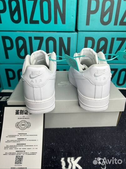 Nike Air Force 1 White Оригинал Poizon