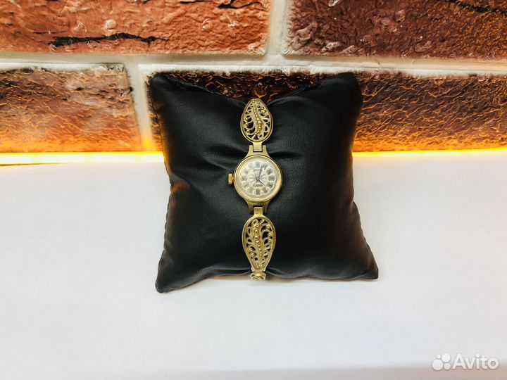 Часы чайка женские