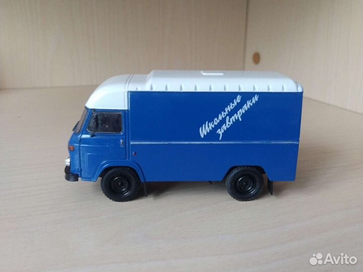 Авиа -21Ф (1:43)