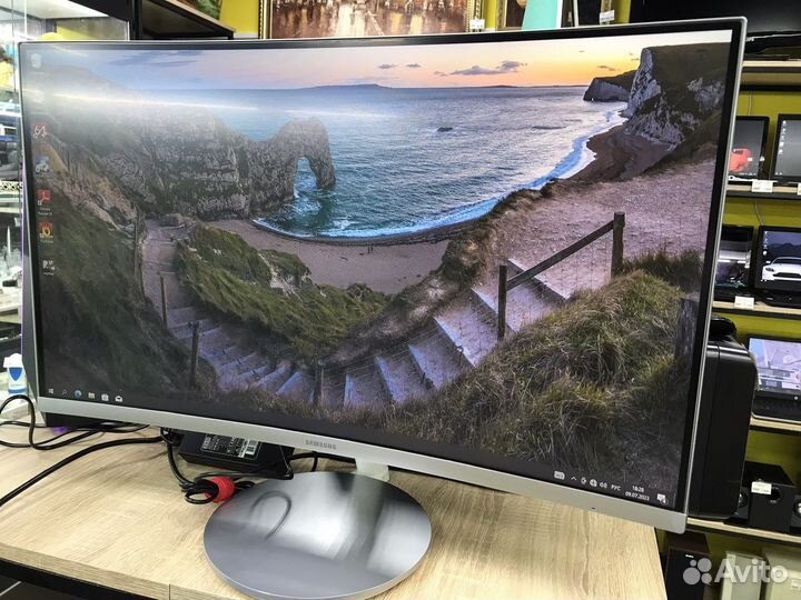 Б.681 Монитор Samsung C27F591Fdi Full HD 60Гц