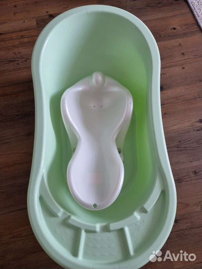 Ванночка для купания с подставкой