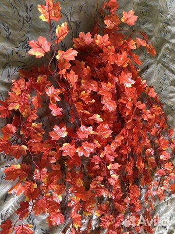 Искусственные осенние листья
