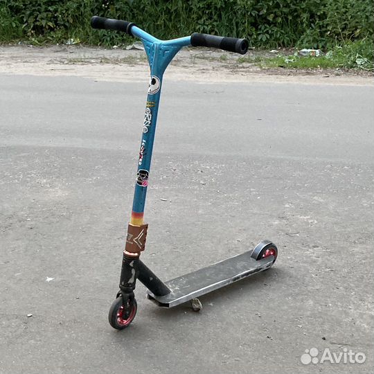 Трюковой самокат