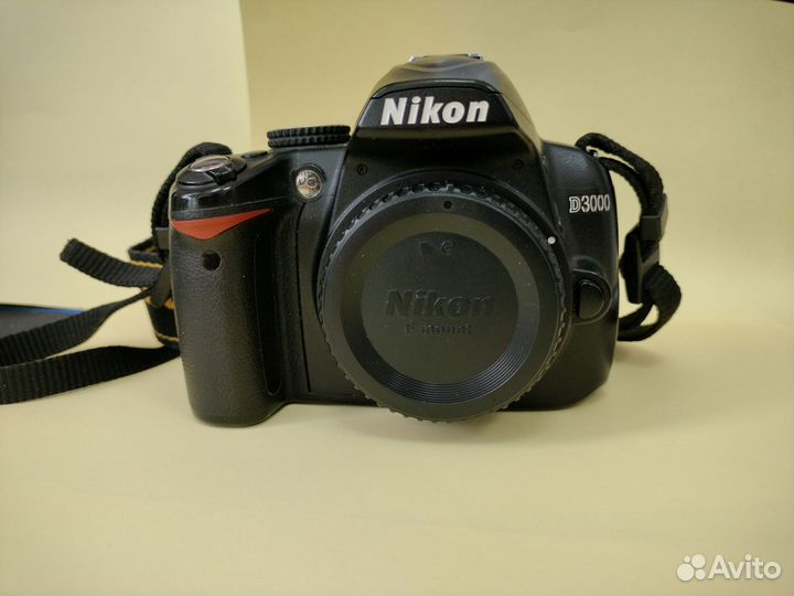 Nikon D3000 kit