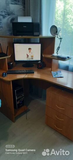 Компьютерный стол