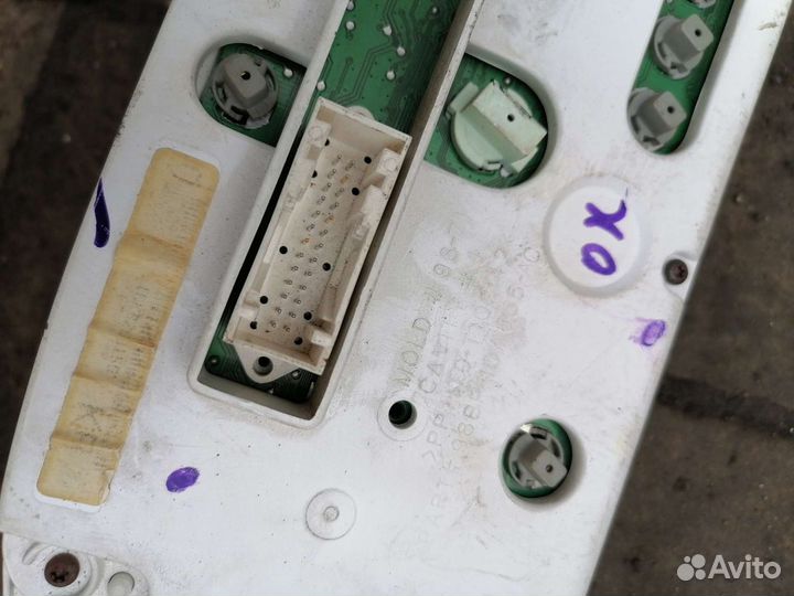 Щиток приборов форд фокус 1 2л АКПП