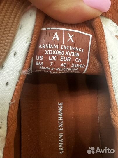 Кроссовки женские. Armani exchange