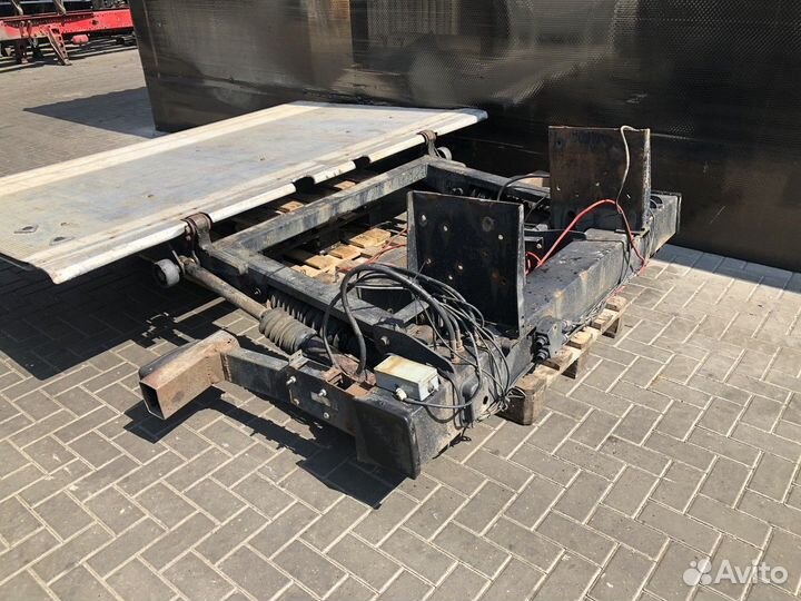 Гидроборт Cargolift Bar Man TGM