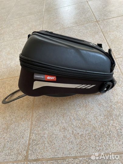 Мотосумка на бак Givi