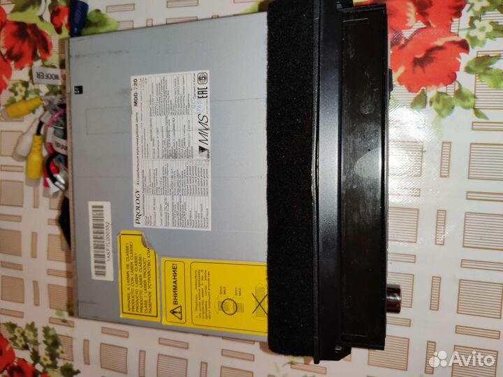 Автомагнитолы 1 din с выдвижным экраном