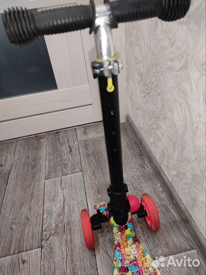 Самокат 3х колесный