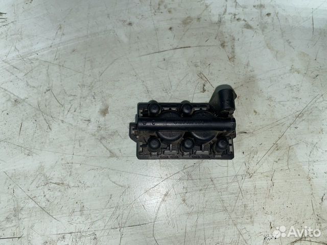 Клапан воздушной заслонки Mercedes W140