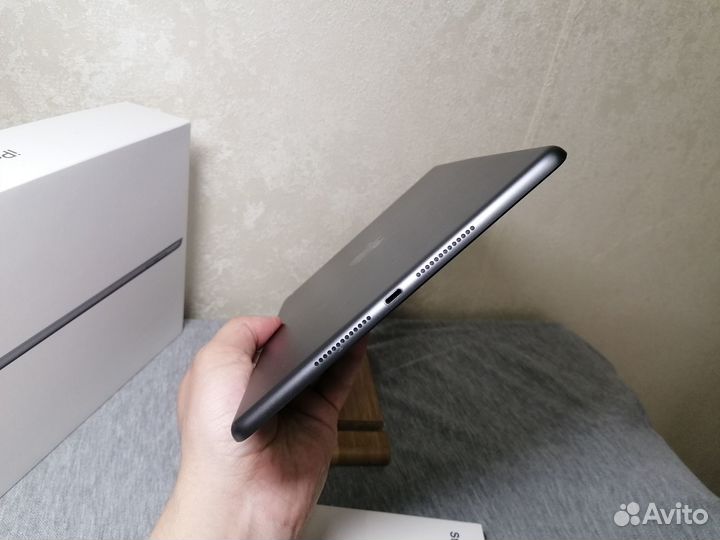 iPad 9 Wi-Fi 64Gb Идеальный + Pencil