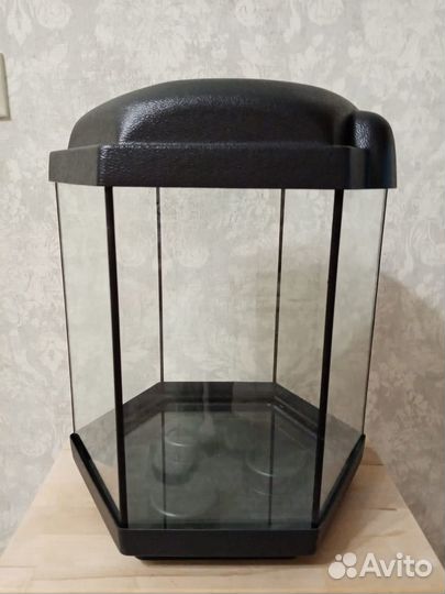 Аквариум с фильтром и светом