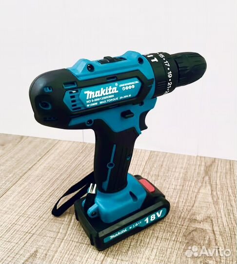Шуруповерт Makita 18V