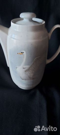 Редкий кофейник лебедь Молдавский фарфоровый завод