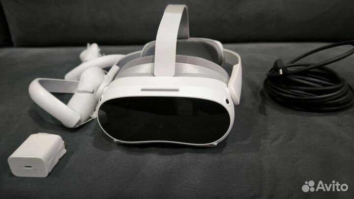 Продаётся VR шлем Pico 4