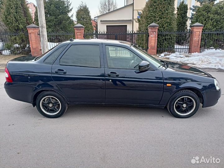 LADA Priora 1.6 МТ, 2008, 200 000 км