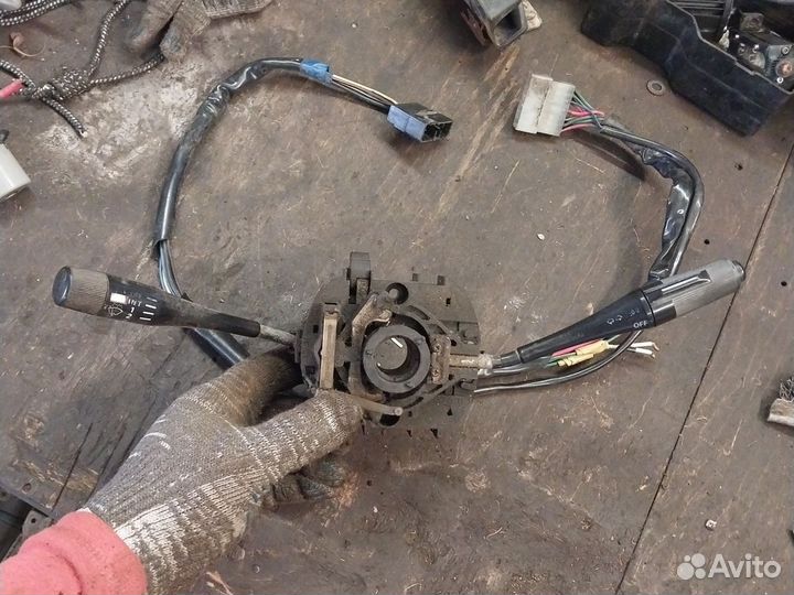 Подрулевой переключатель Mitsubishi Pajero 1 пруль